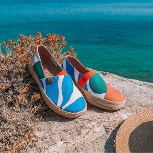 NWT Women’s Canvas Espadrilles